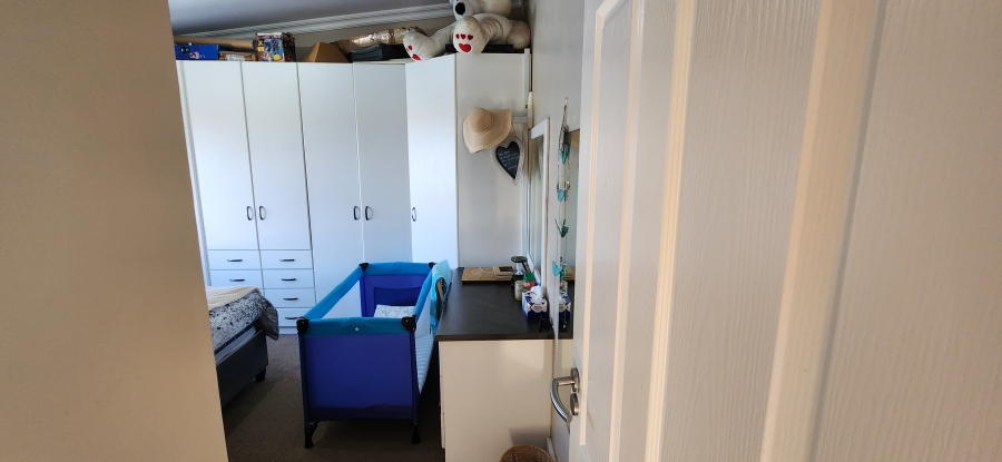 4 Bedroom Property for Sale in Dana Bay Western Cape